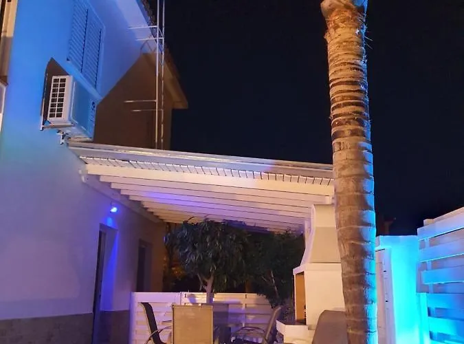 Sea View With Private Pool *