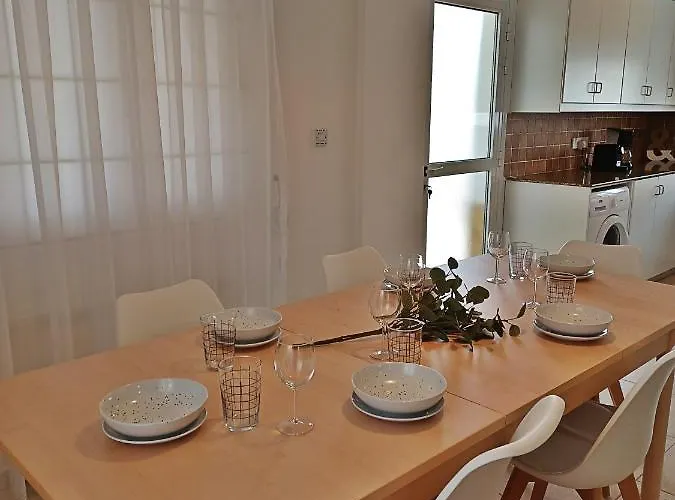 Sea View With Private Pool * 普罗塔拉斯