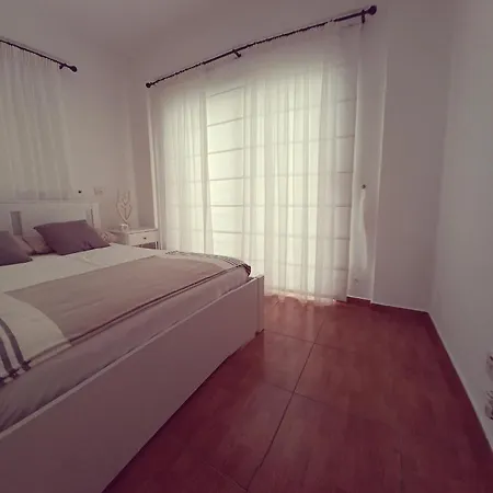 Sea View With Private Pool Willa