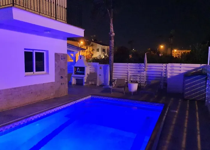 Villa Sea View With Private Pool Protaras